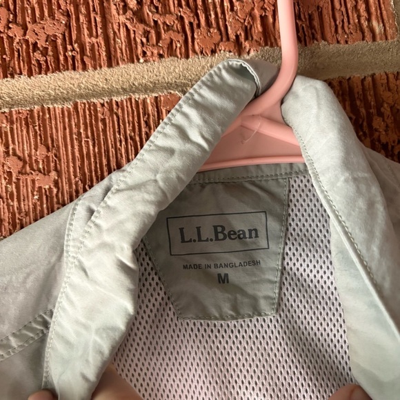 L.L Bean Tan Lined Netted Men’s Button Down Shirt Size Medium - Picture 3 of 7